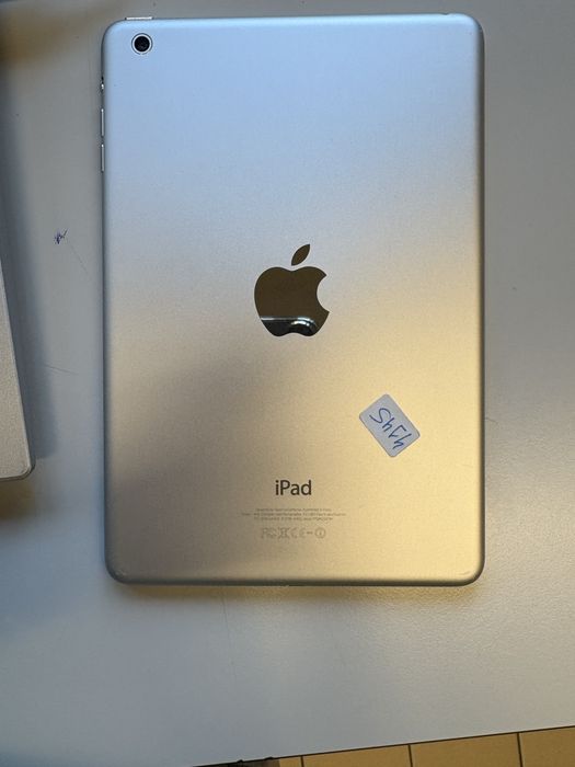 Vendo Ipad mini com marcas de uso e tem um problema no touch