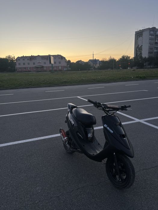 Обміняю мопед yamaha super jog zr на документах і конфу