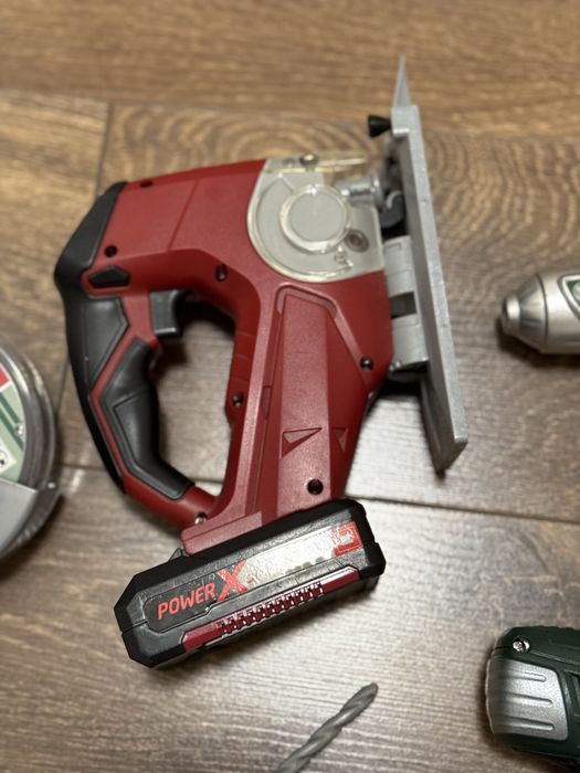 Продам дитячий набір будівельника Bosch для хлопчика!