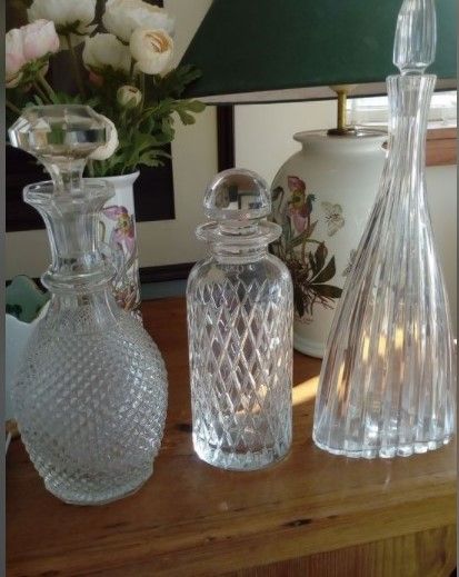 Duas Garrafas de Cristal