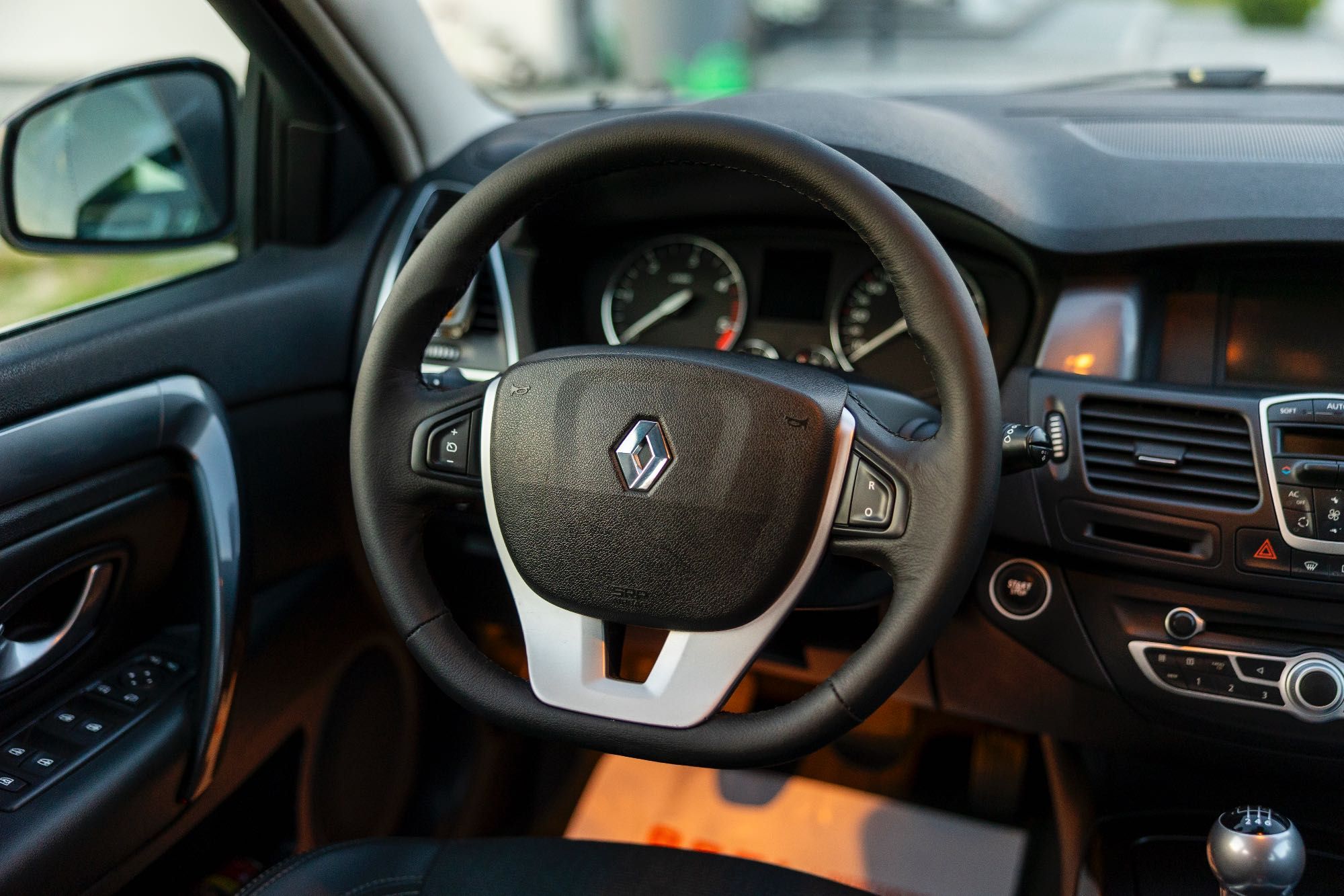 Renault Laguna III 2.0 dCi 4Control | 2010 | 193 tys. km |