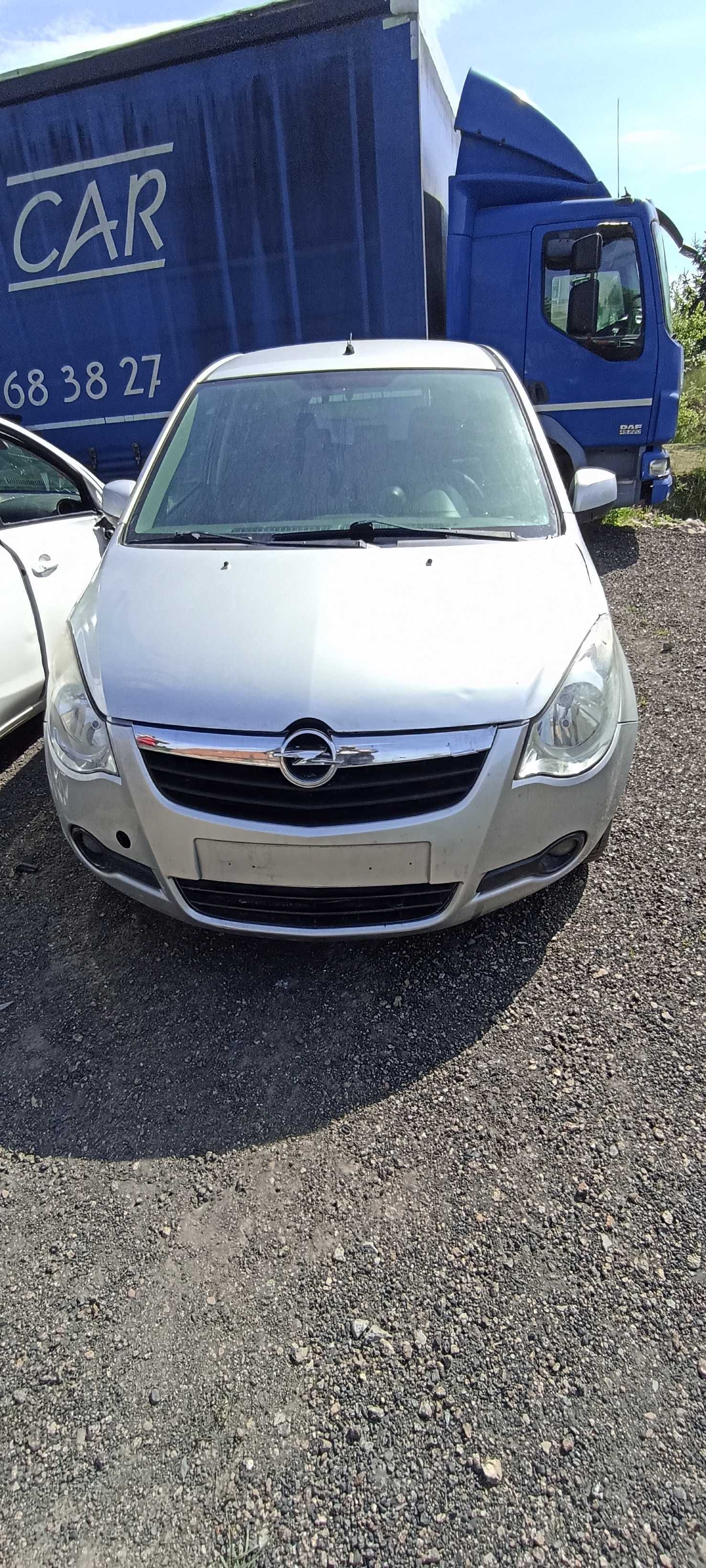 zderzak tył tylny opel agila b zccb