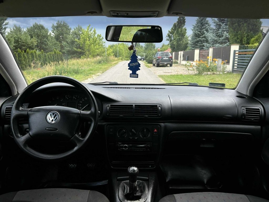 Zadbany VW Passat B5 1.6 101KM Sedan Stan BDB Klimatyzacja , 1 WŁ