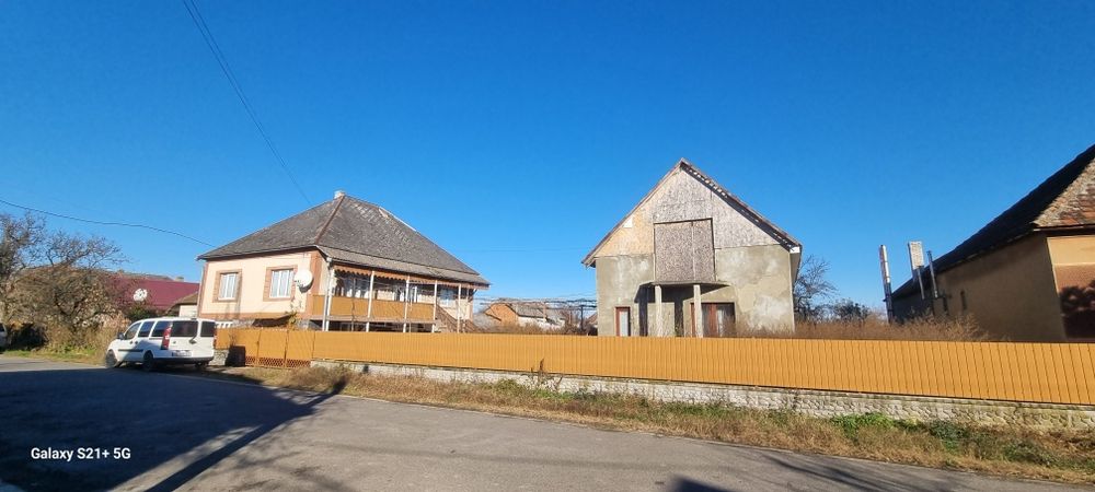 Будинок в Закарпатті, будинок в селі