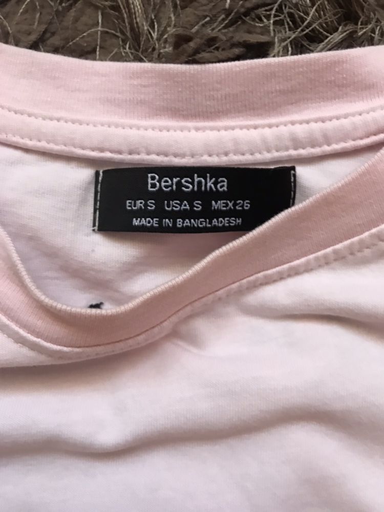 Bershka rozm M blady róż t-shirt koszulka nowy