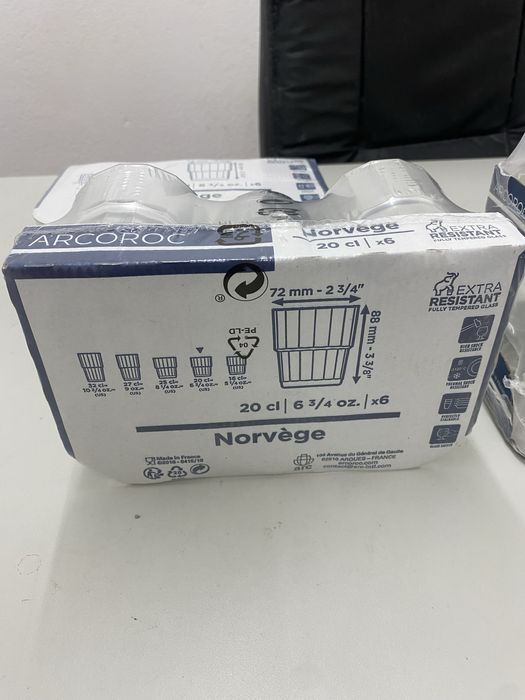 Copos Arcoroc 20 cl tenho total 24 caixas fechadas