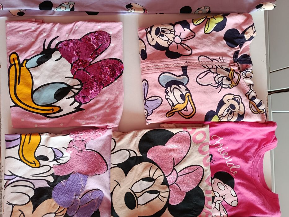 Nowe ubrania Minnie Mouse rozmiar 128 i gratisy