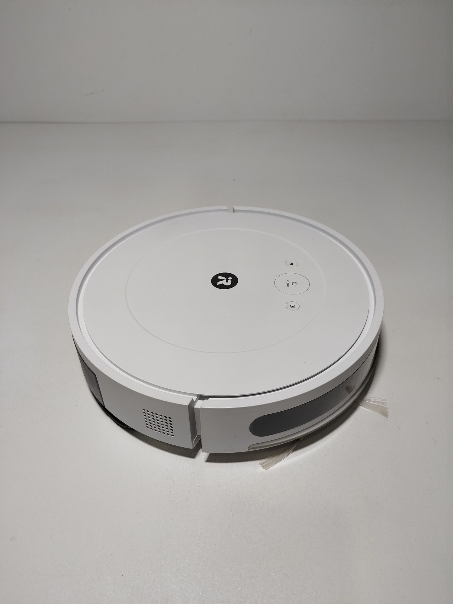 Robot sprzątający iRobot Roomba Combo Essential biały