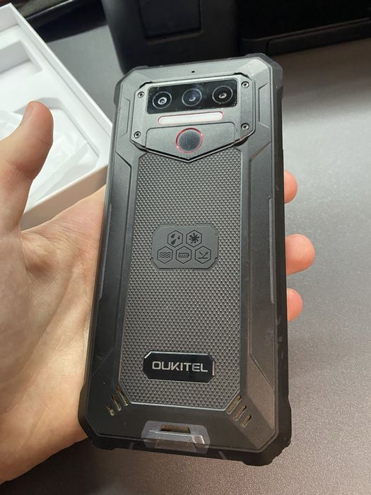 Телефон для Військового Oukitel броньованийз новою плівкою в комплекті