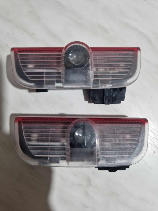 2x Logo na samochód oświetlenie drzwi