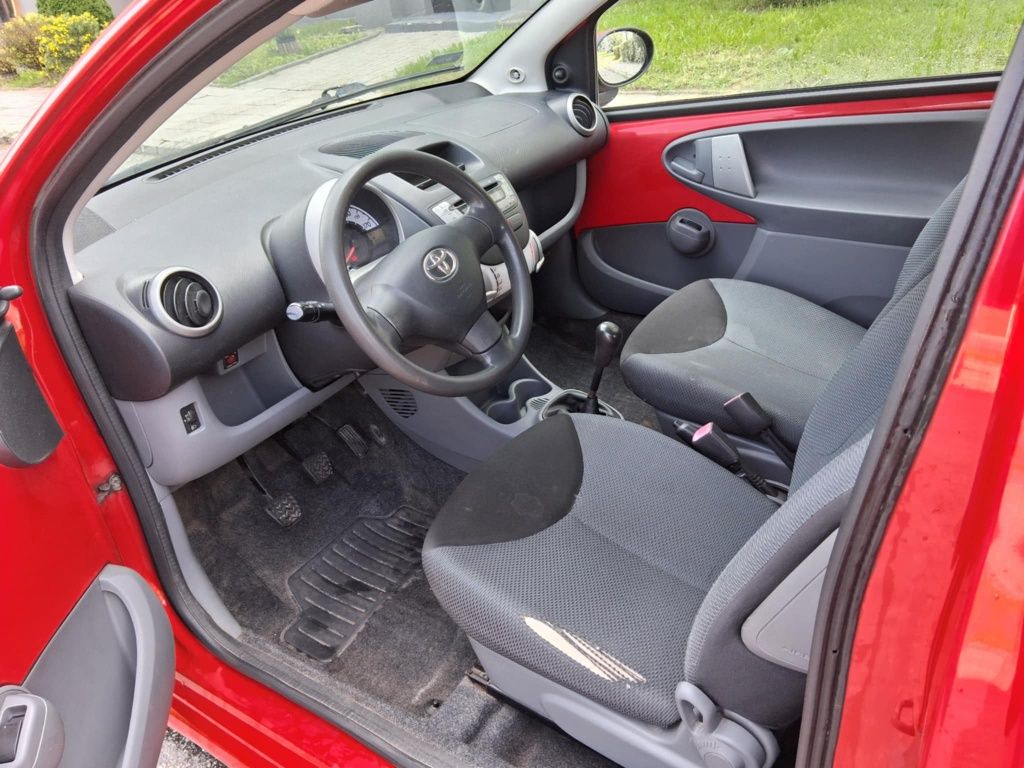 Sprzedam samochód Toyota 1.0 benzyna