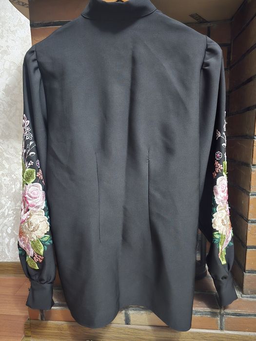 Жіноча вишиванка блуза чорна