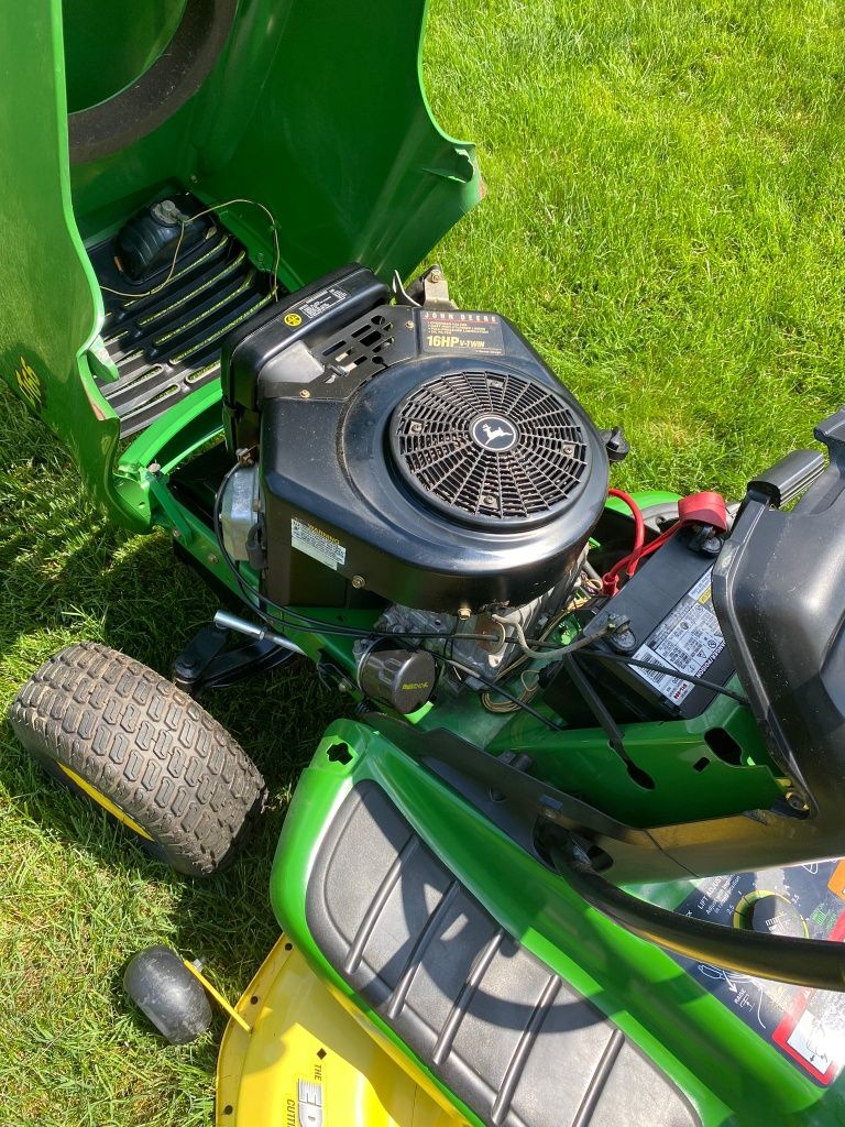 Kosiarka John Deere LT 166