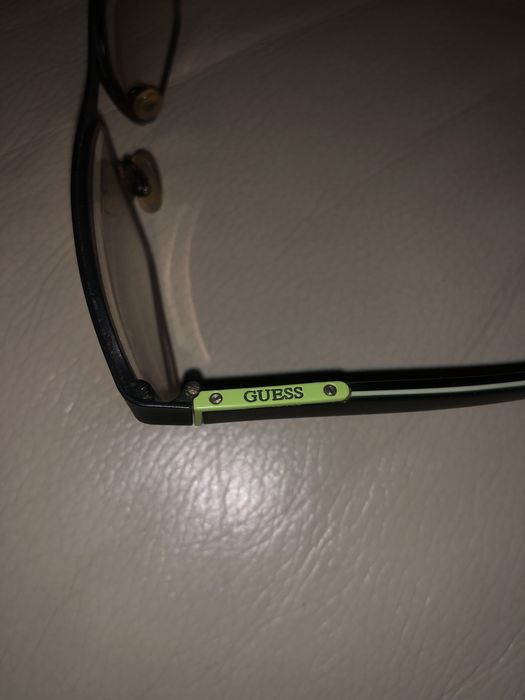 Óculos armação guess