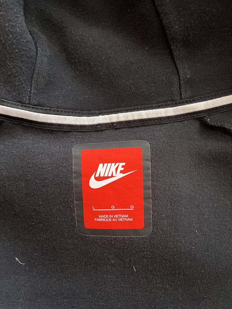 Nike Tech Fleece