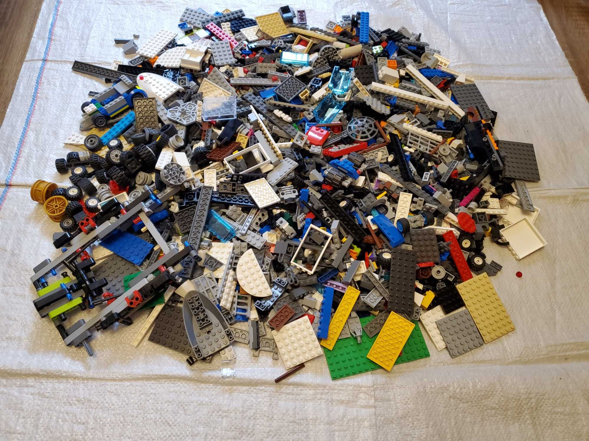 Lego,Лего на вес(оригинал),пластины,детали,фигурки,опора
