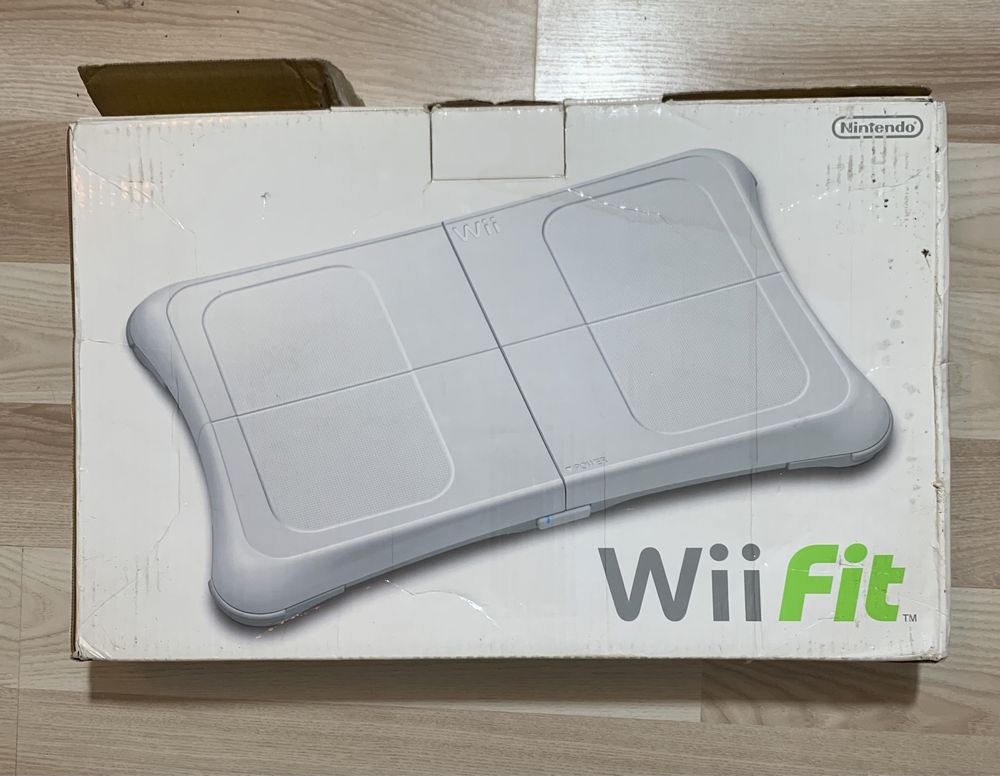 Konsola Wii Nintendo zestaw plus Wii Fit deska
