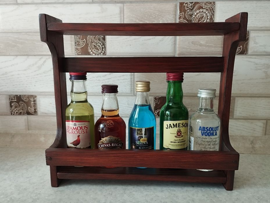 Бутылочки в наборе с полкой