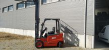Empilhador elétrico 2.5 novo