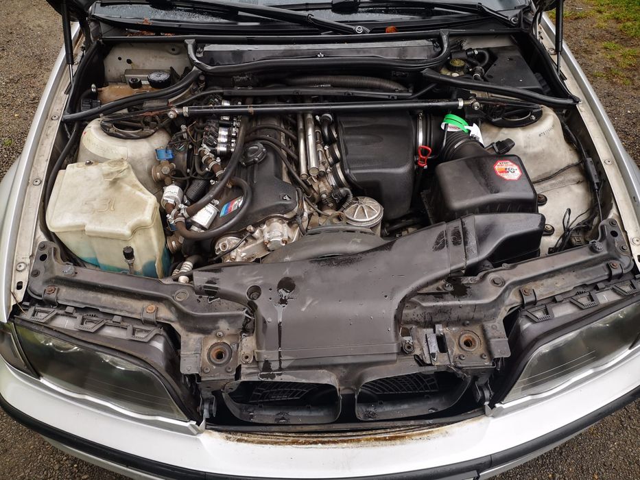 SILNIK M3 S54B32+SKRZYNIA6org. +BUDAE46sedanSleeper