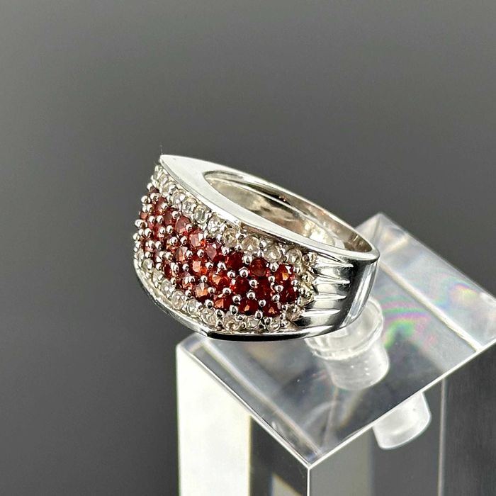 Srebro - Srebrny sygnet męski z Rubinami i Cyrkoniami - próba 925