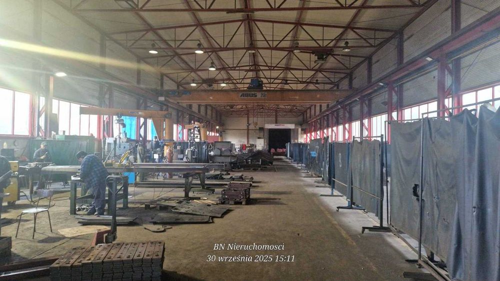 Hala/Magazyn z placem 3-4tys.m2 oraz suwnice