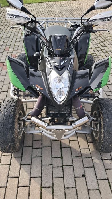 Quad kymco.           300
