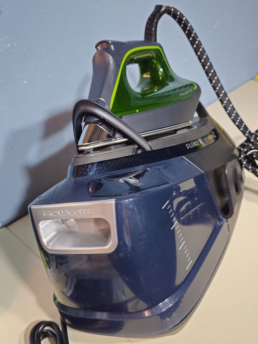 Nowa ROWENTA Silence Steam Pro Stacja Parowa 2800W 1,3L Czarny Zielony