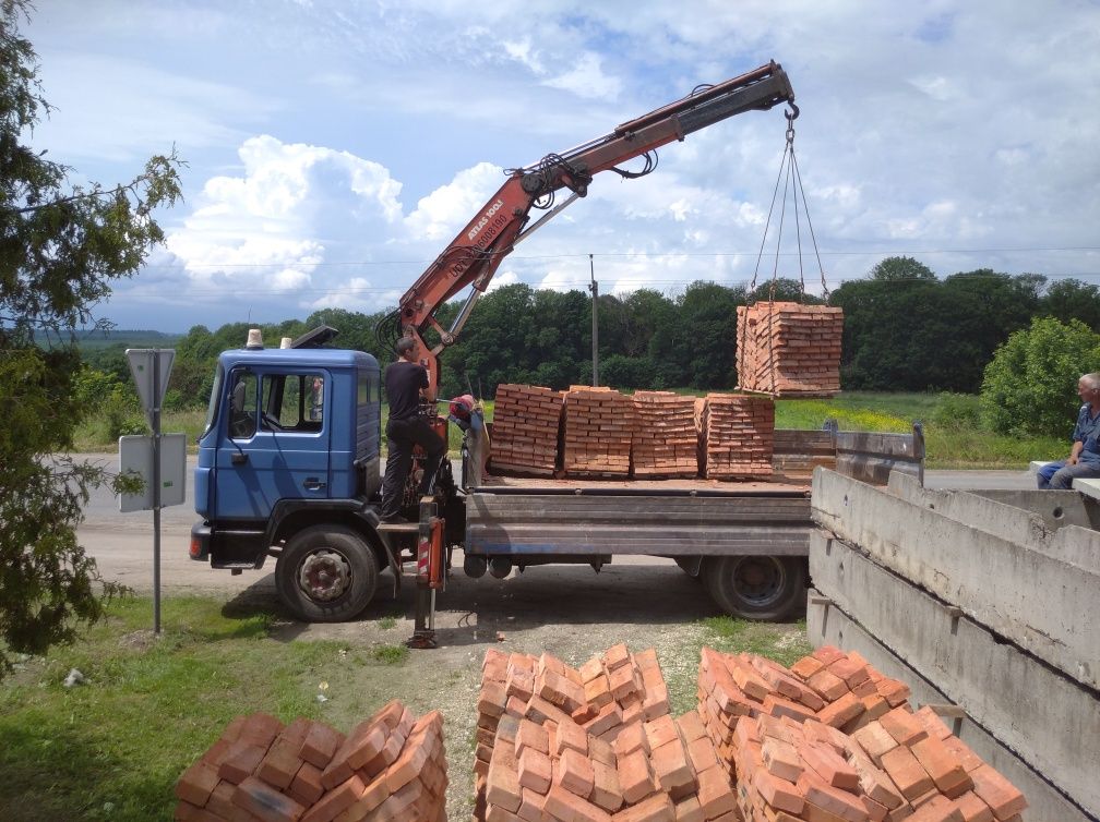 Цегла пісок щебінь камінь газоблок шлакоблоки доставка маніпулятором .