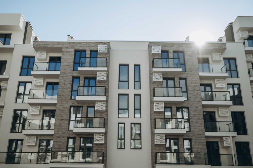 Продаж. 2 кімнатна квартира з просторою кухнею-вітальнею. м.Тячів 4.04