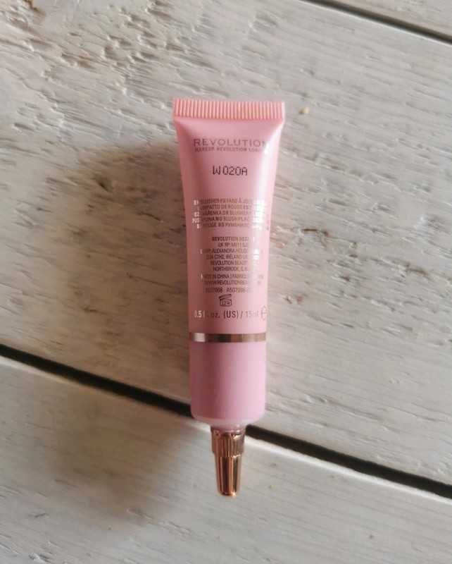 Makeup Revolution Superdewy Liquid Blush płynny róż do policzków nowy