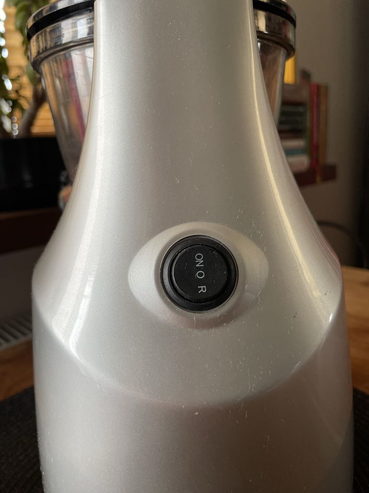 Wyciskarka wolnoobrotowa Eldom Perfect Juicer