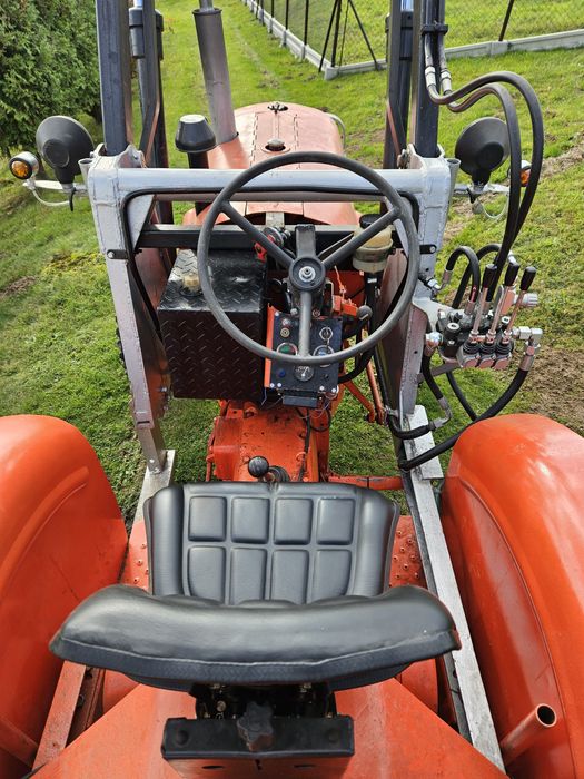 Ładowarka Nuffield350 z Wspomaganiem Kierownicy