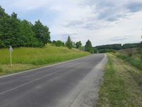 Фасадный участок 2 га, фасад трассы, рядом лес, Киев 30км