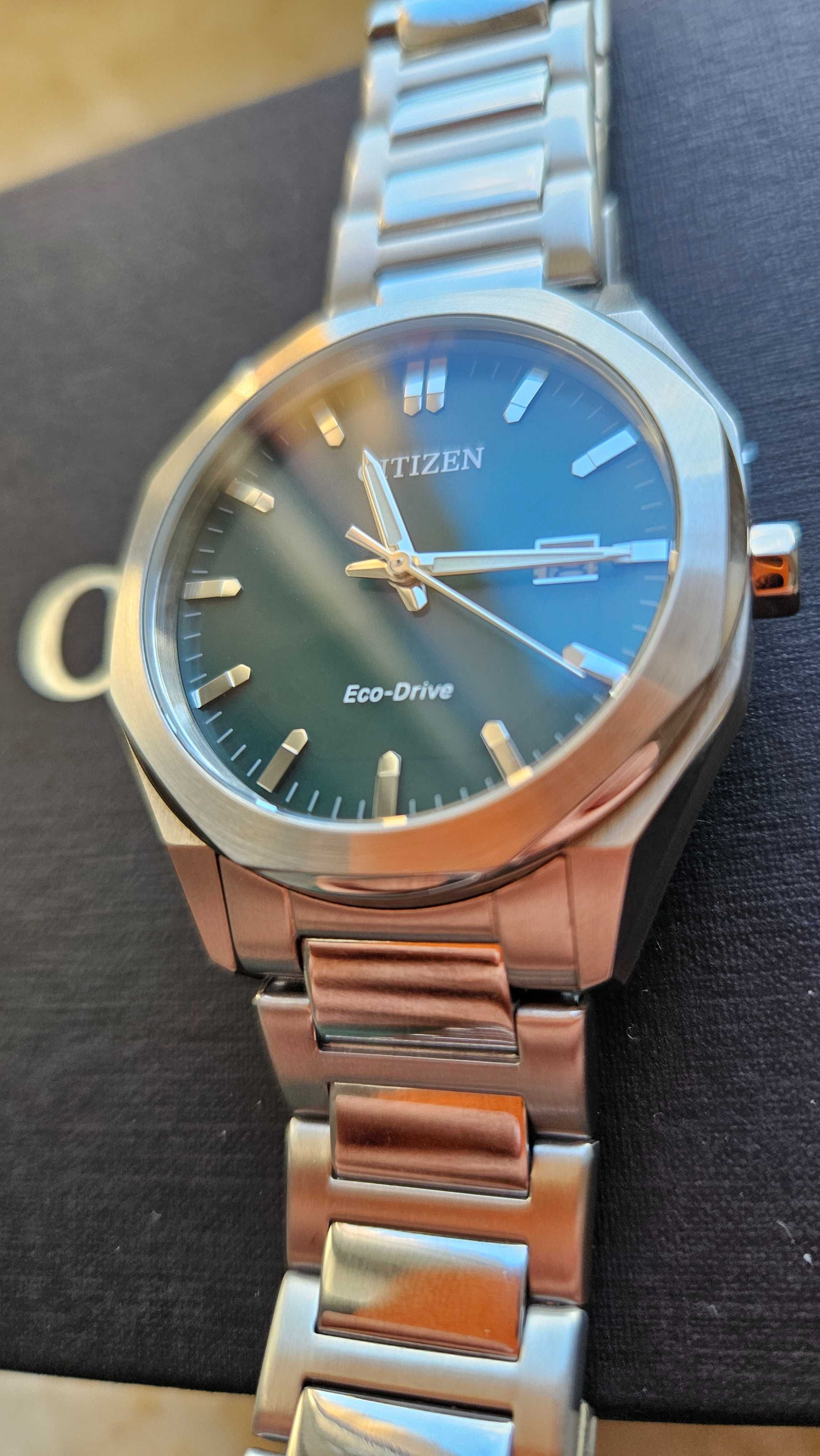 Zegarek Citizen Eco-Drive zielony BM7620-83X