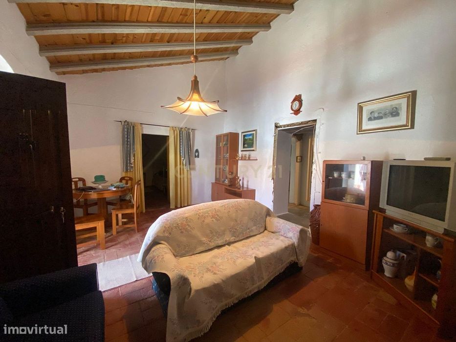 Moradia T2 com 72 m² em Corte Gafo de Cima em Mértola ( Alentejo )