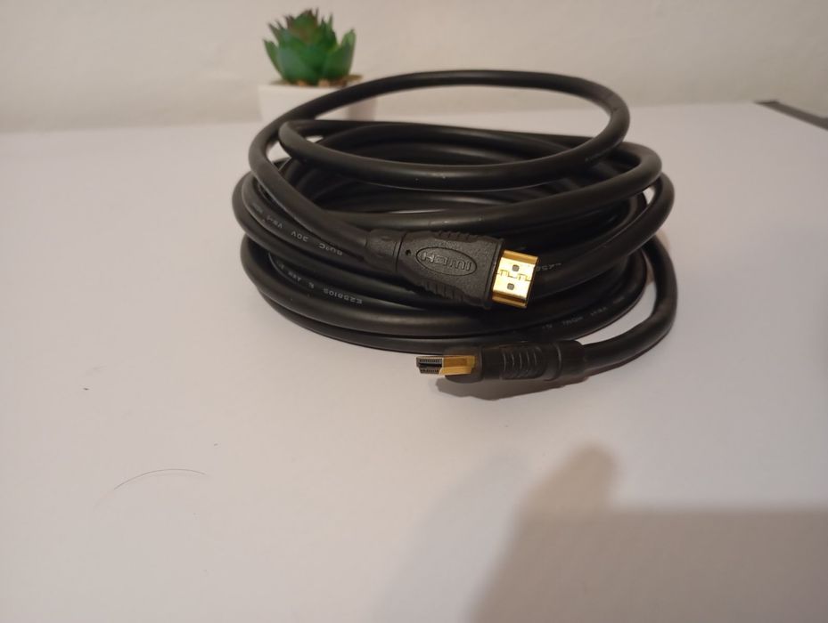 HDMI кабель 5 м, майже новий