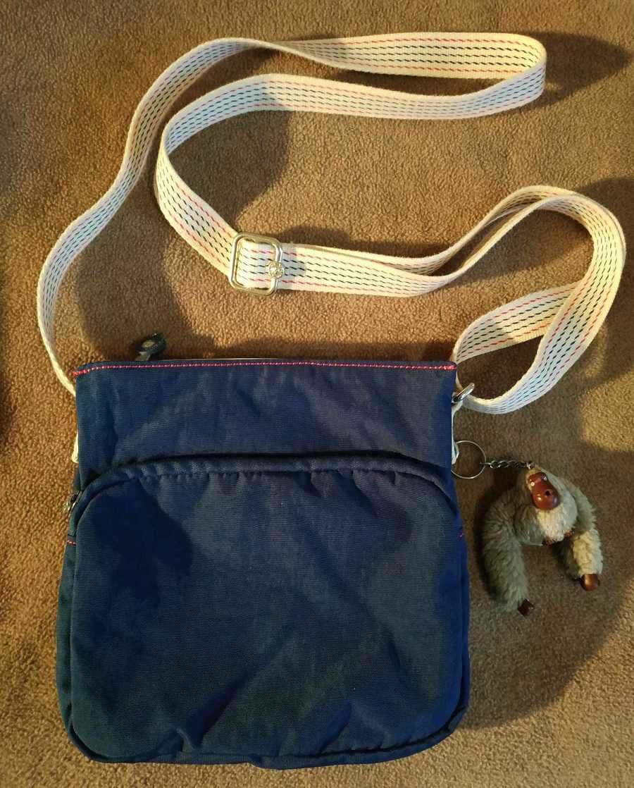 Mini Torba na ramię KIPLING Uxia 2 Stronna, posiada bezpieczny schowek