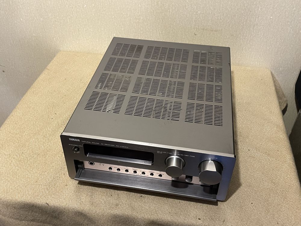 Транзисторный HI-FI ресивер YAMAHA RX-V10 MK2 (3х80Вт/8кг)