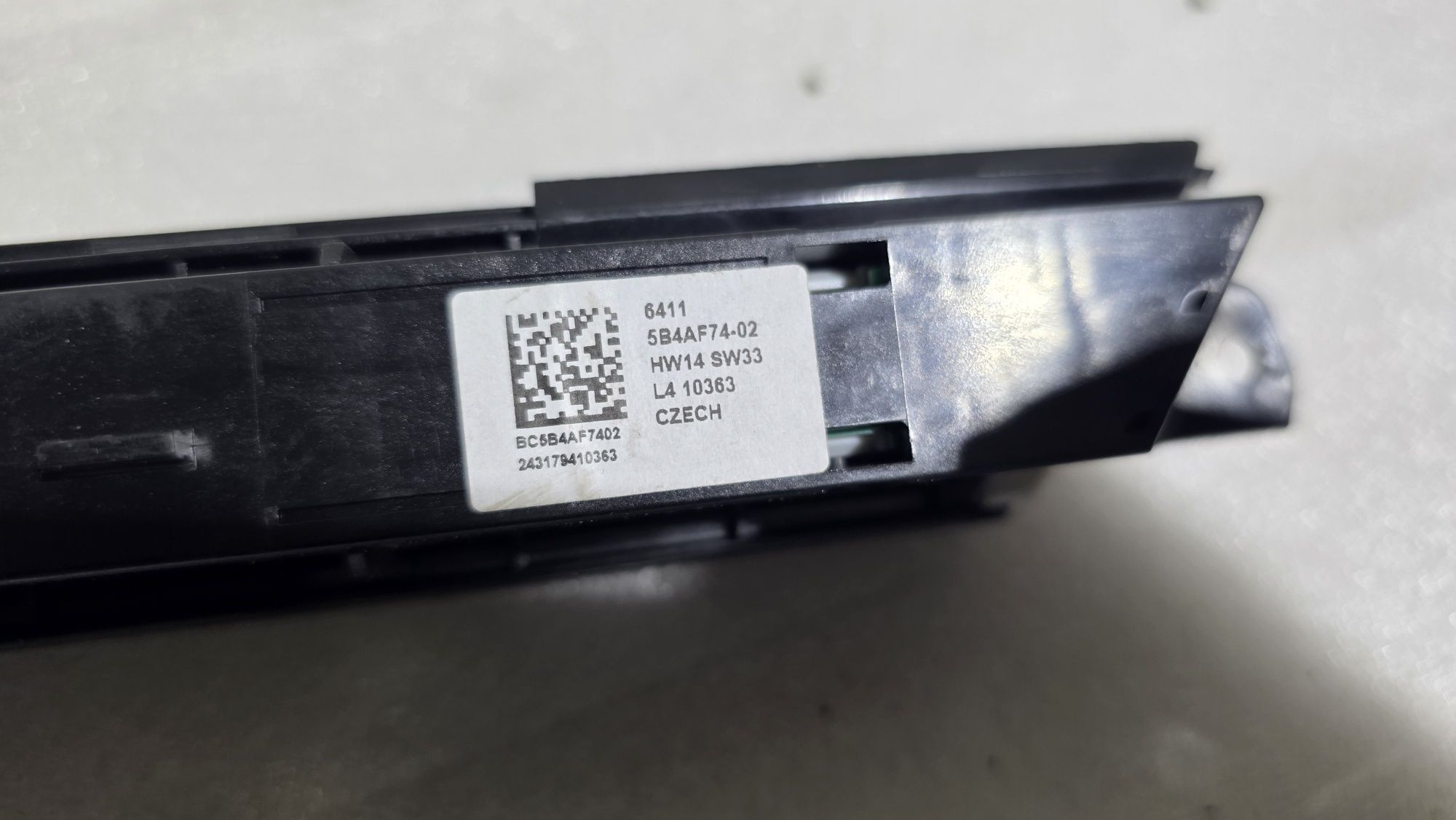Panel klimatyzacji deski dotykowy bmw 5 V g60 g61