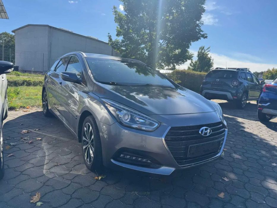 Hyundai i40      2016