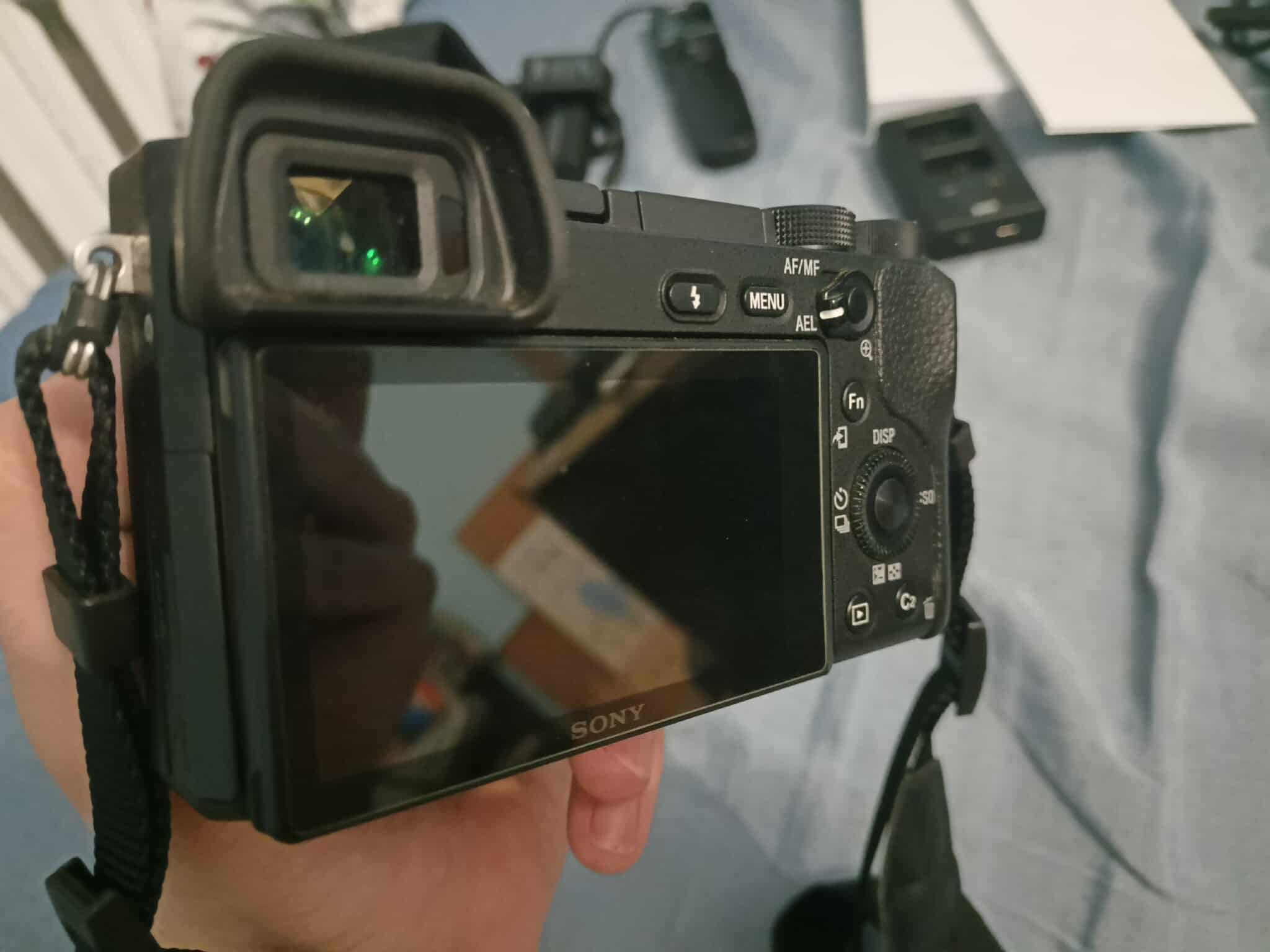 Sony A6300 4K + OSS 16-50 3.5-5.6 + akcesoria