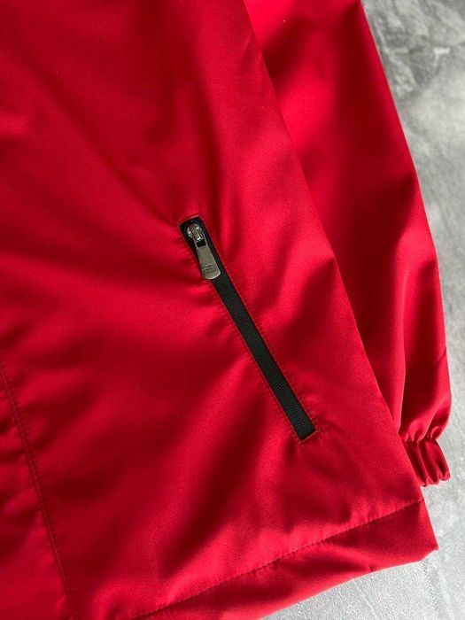 Вітровка TNF The North Face Red Black чоловіча з біркою qr-code 57/XH5