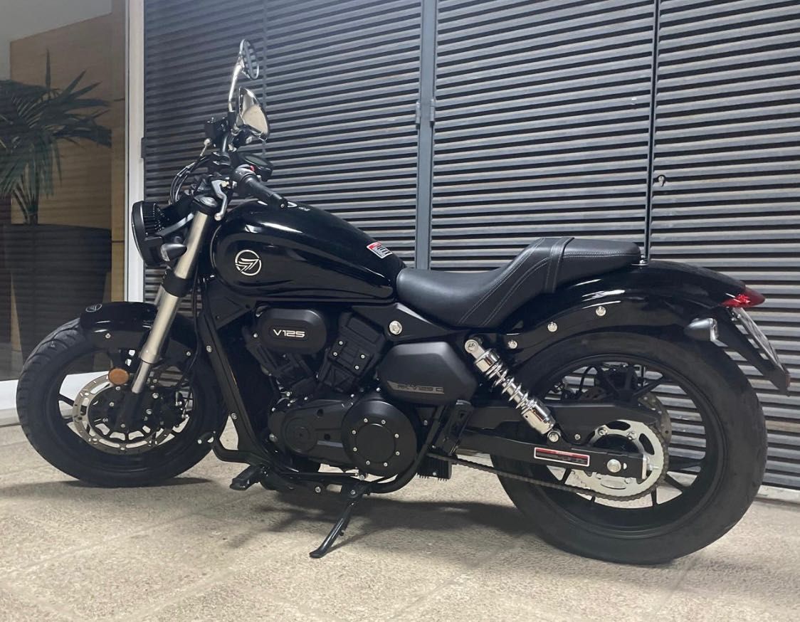 Moto 125 com 950 km Ano 2023    Keeway 125