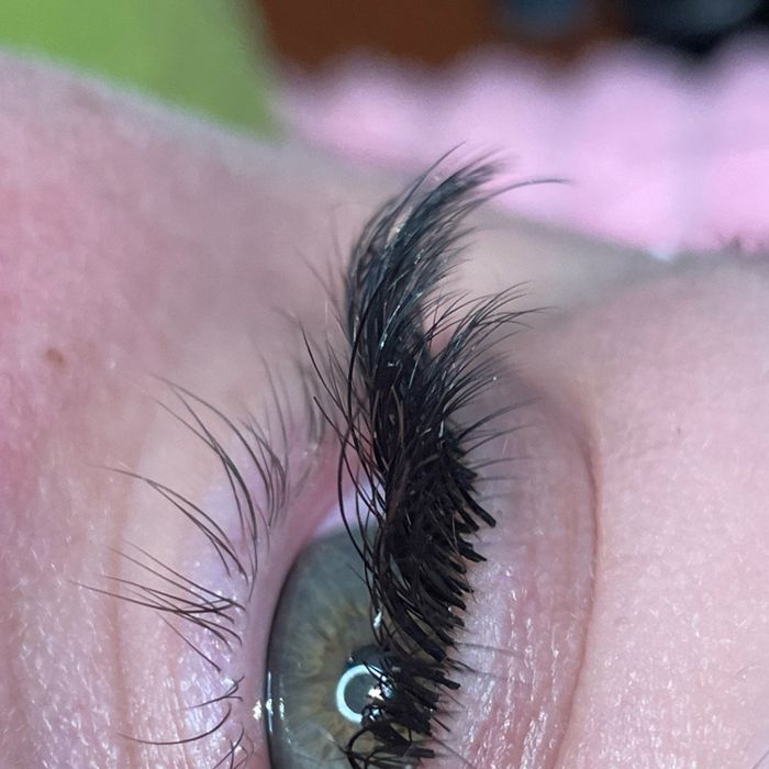 Наращивание ресниц / Бородинский