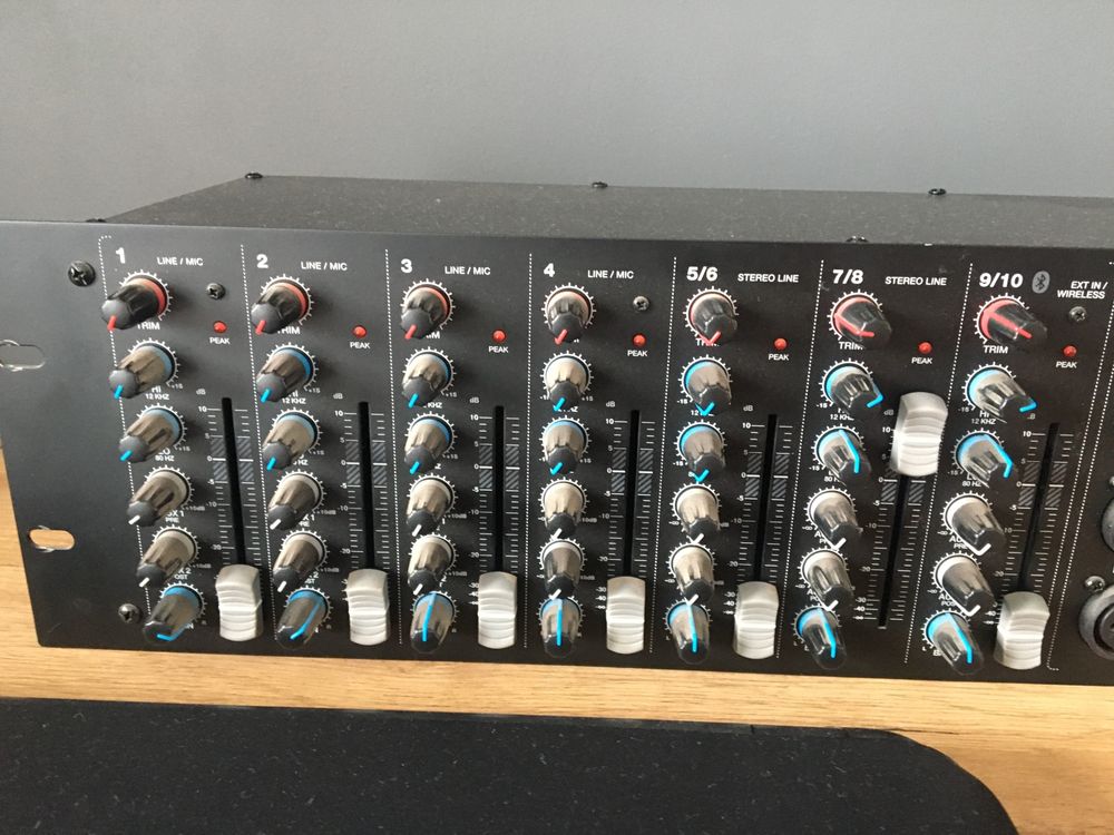 Mikser Denon professional DN 410X z bluetooth rack 19’