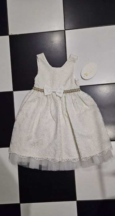 Святкова сукня для дівчинки