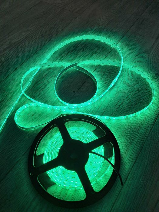 Светодиодная лента зелёного свечения 5730 60 шт/м в силиконе 5 метров