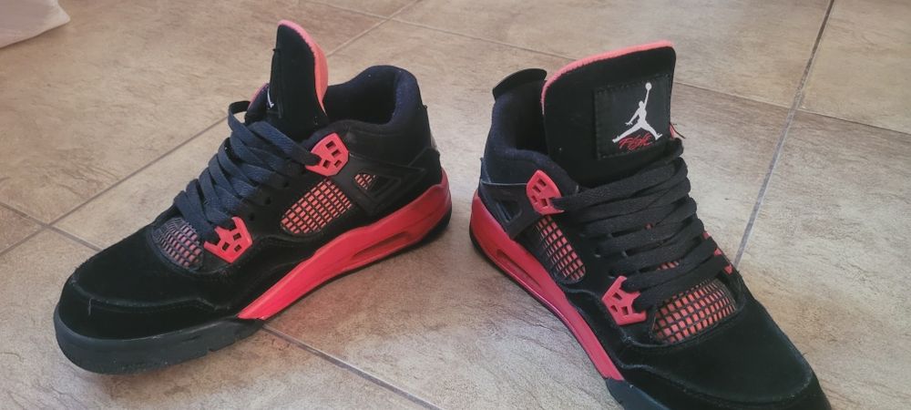 Nike Air jordan 4