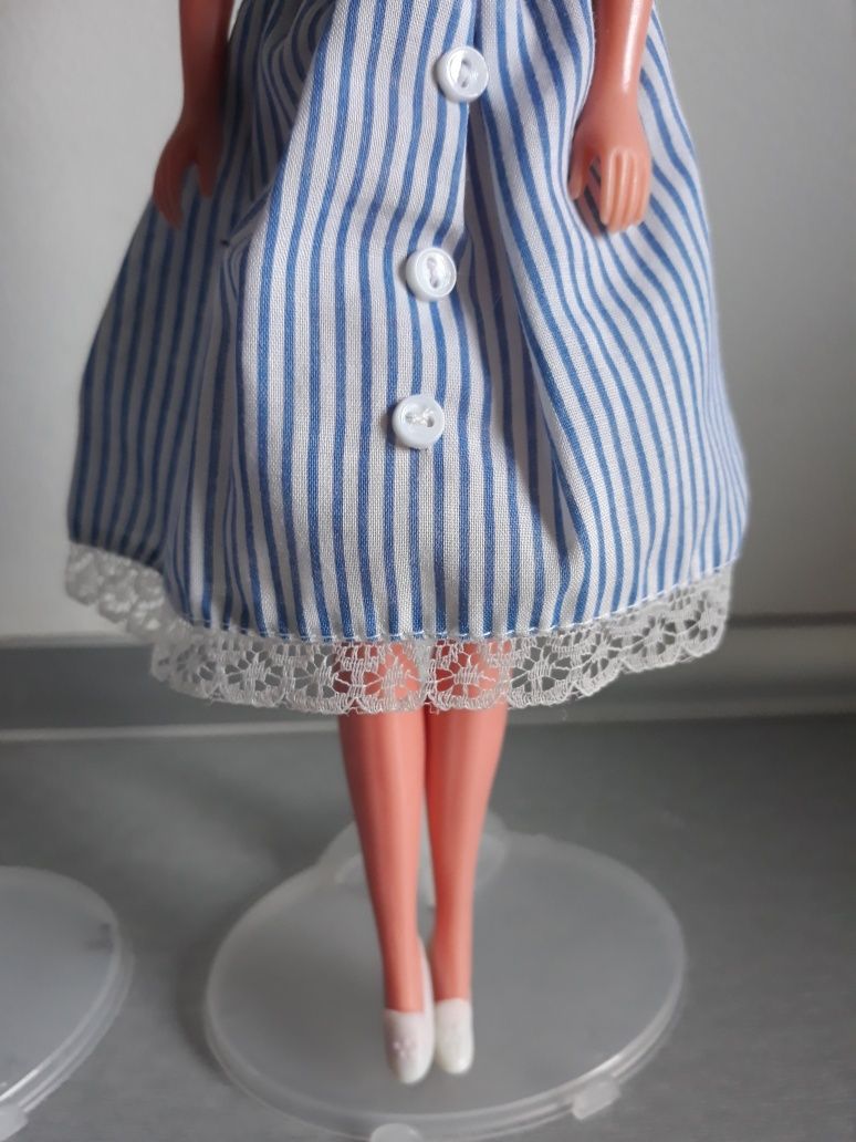 Lalki kolekcjonerskie typu Barbie, Betty Teen i Leslie